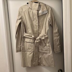 Patagonia Women’s Belted Raincoat